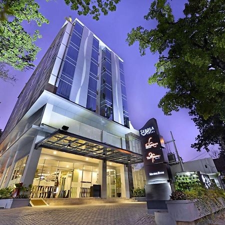 Serela Cihampelas By Kagum Hotels Bandung Exterior photo