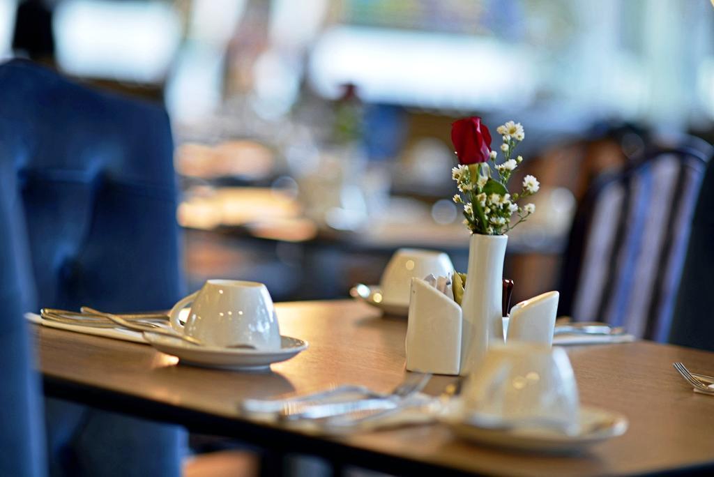 Serela Cihampelas By Kagum Hotels Bandung Exterior photo