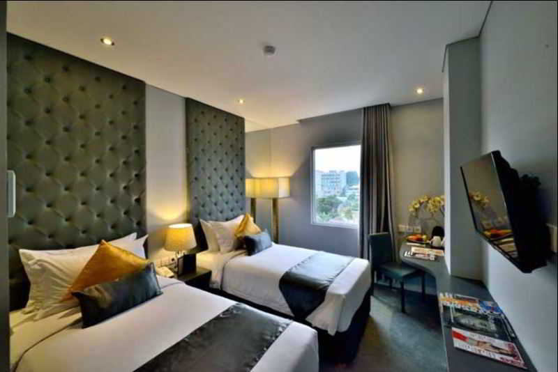 Serela Cihampelas By Kagum Hotels Bandung Exterior photo