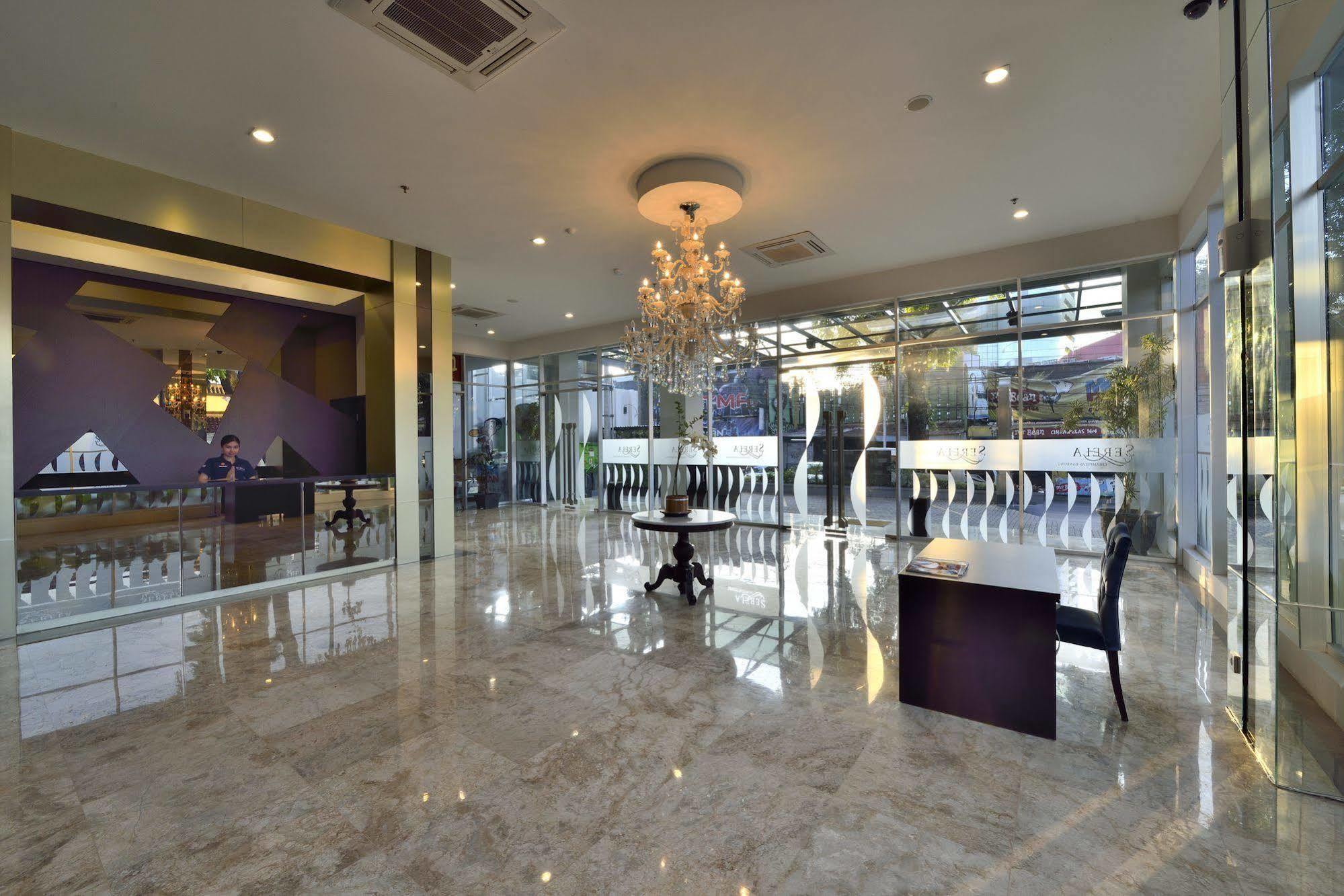 Serela Cihampelas By Kagum Hotels Bandung Exterior photo